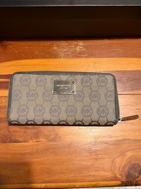 Michael Kors Gray MK Logo Zip Wallet